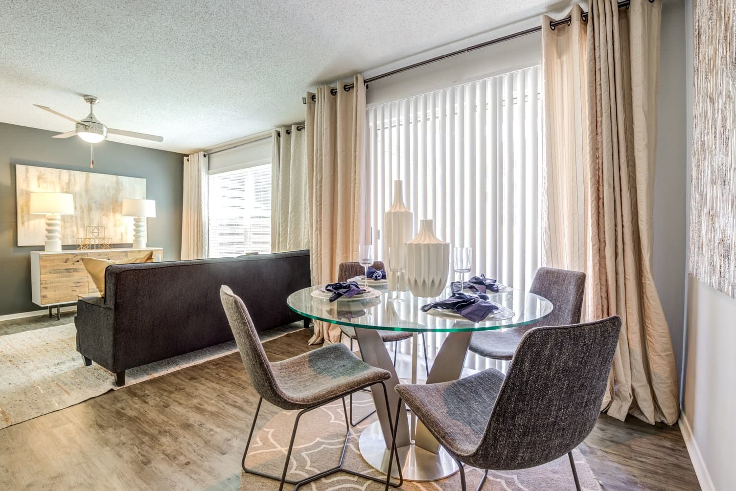 AnsonattheLakes HighRes DiningArea August2019