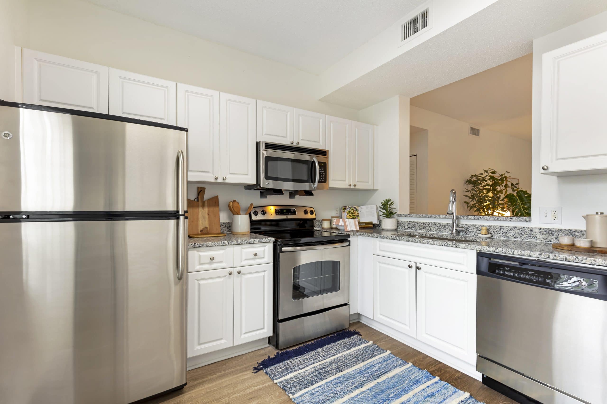 BellCoconutCreek Model Kitchen January2023 HighRes