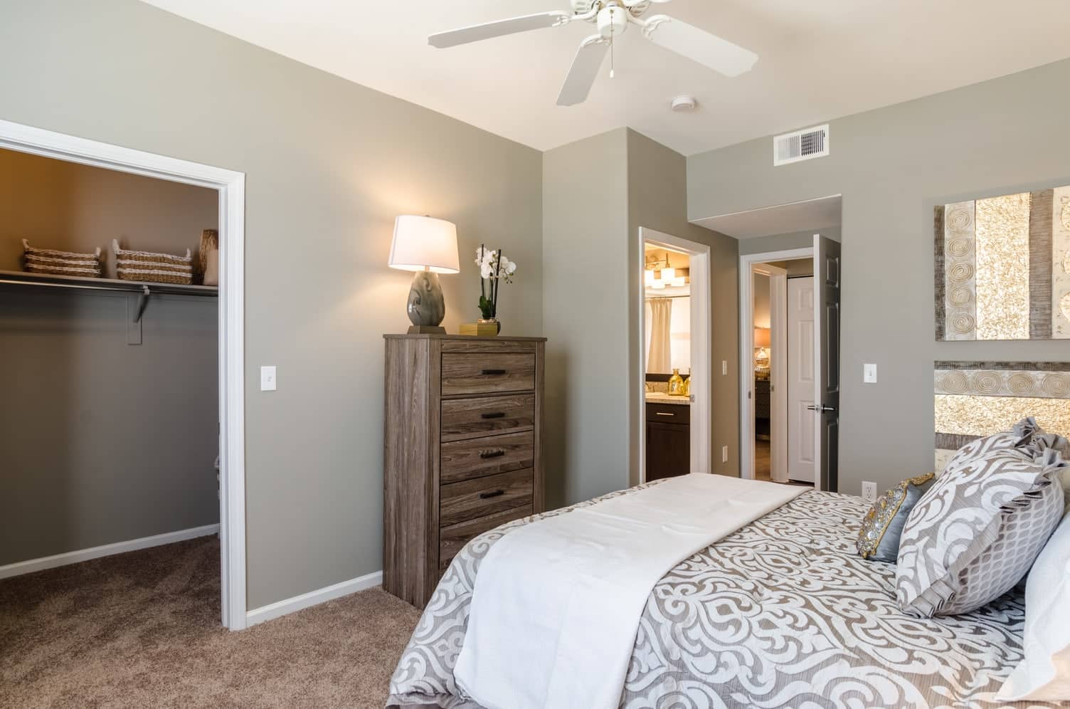 BellFlatirons Bedroom 3 HighRes