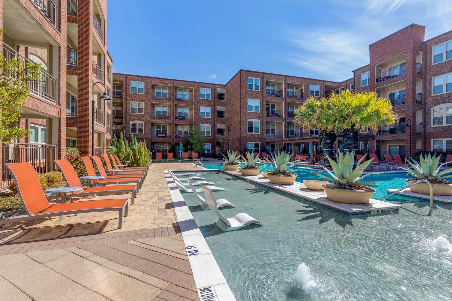 BellFriscoMarketCenter EmersonCourt PoolArea 3 HighRes March2020