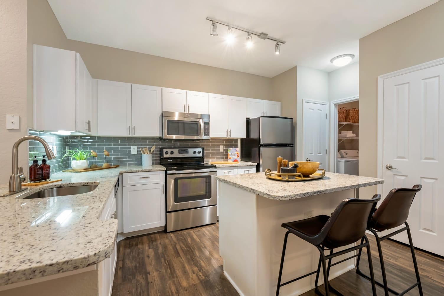 BellRiverside Kitchen 1 HighRes Oct2019