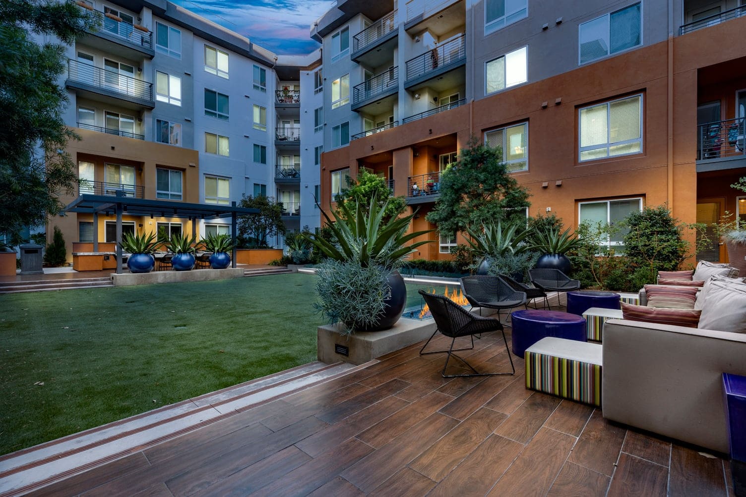 BellSouthBay OutdoorArea HighRes