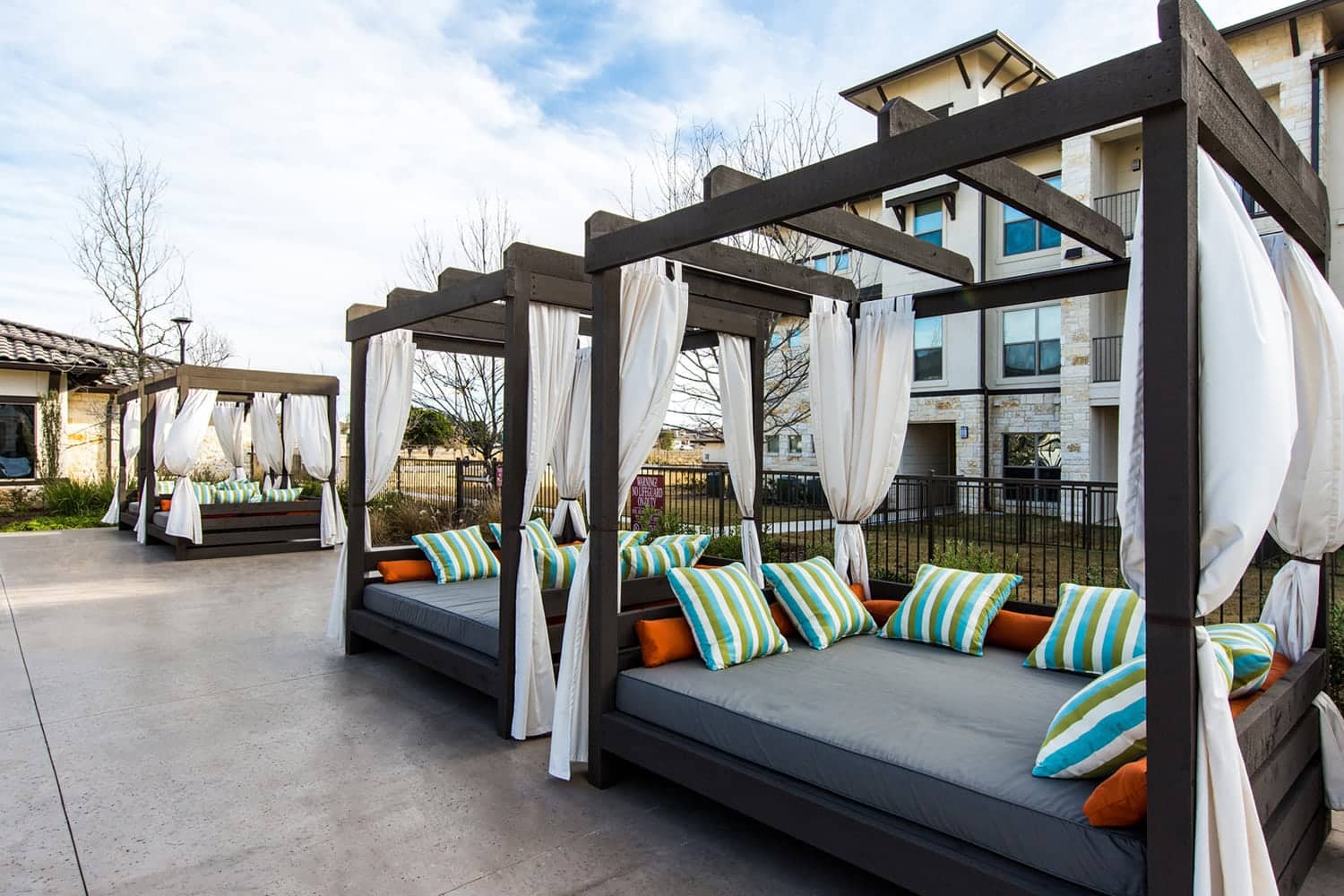 BellSouthpark LenoxSprings Exterior Seating (1) HighRes Jan2018