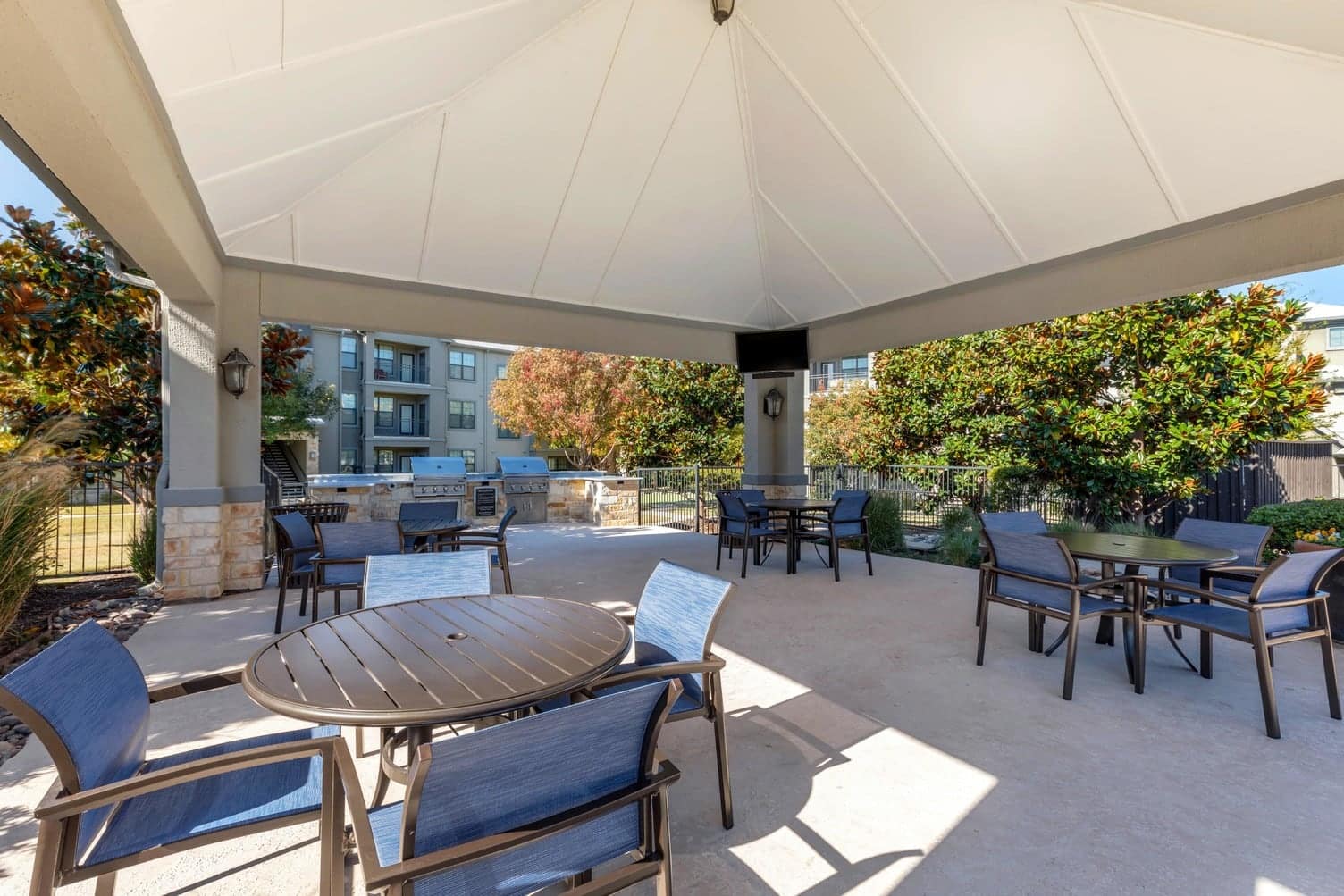 BellStonebriar OutdoorPatio 1 Nov2019 HighRes