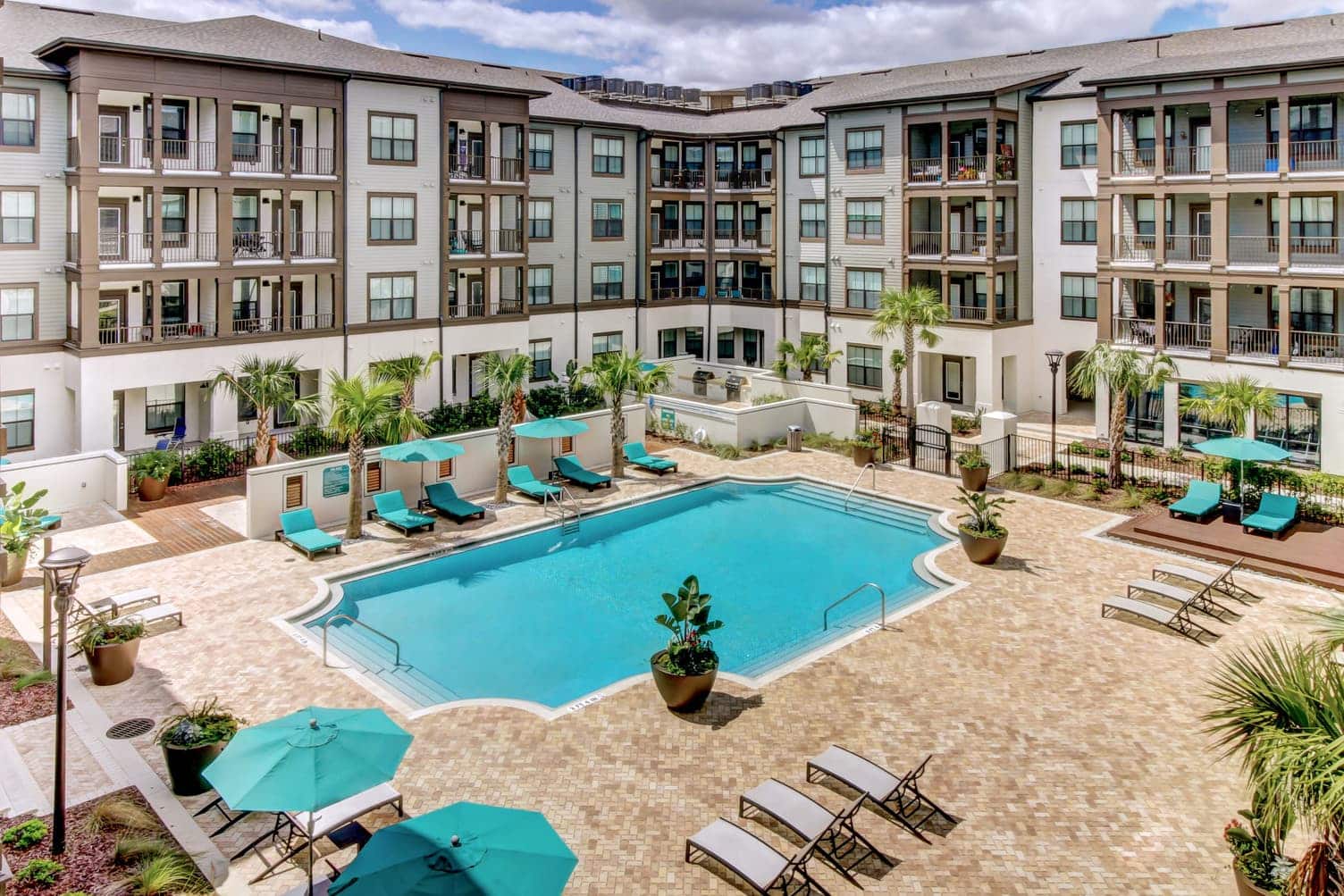 Portiva Pool 4 HighRes