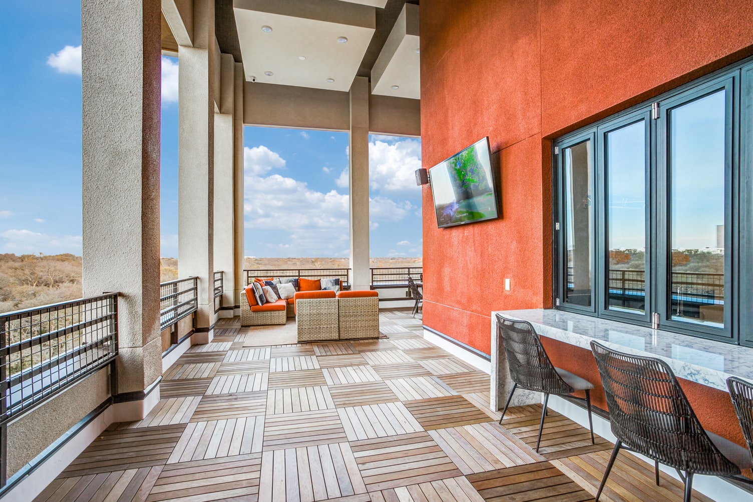 VantageatSpringCreek OutdoorSeating 1 July2020