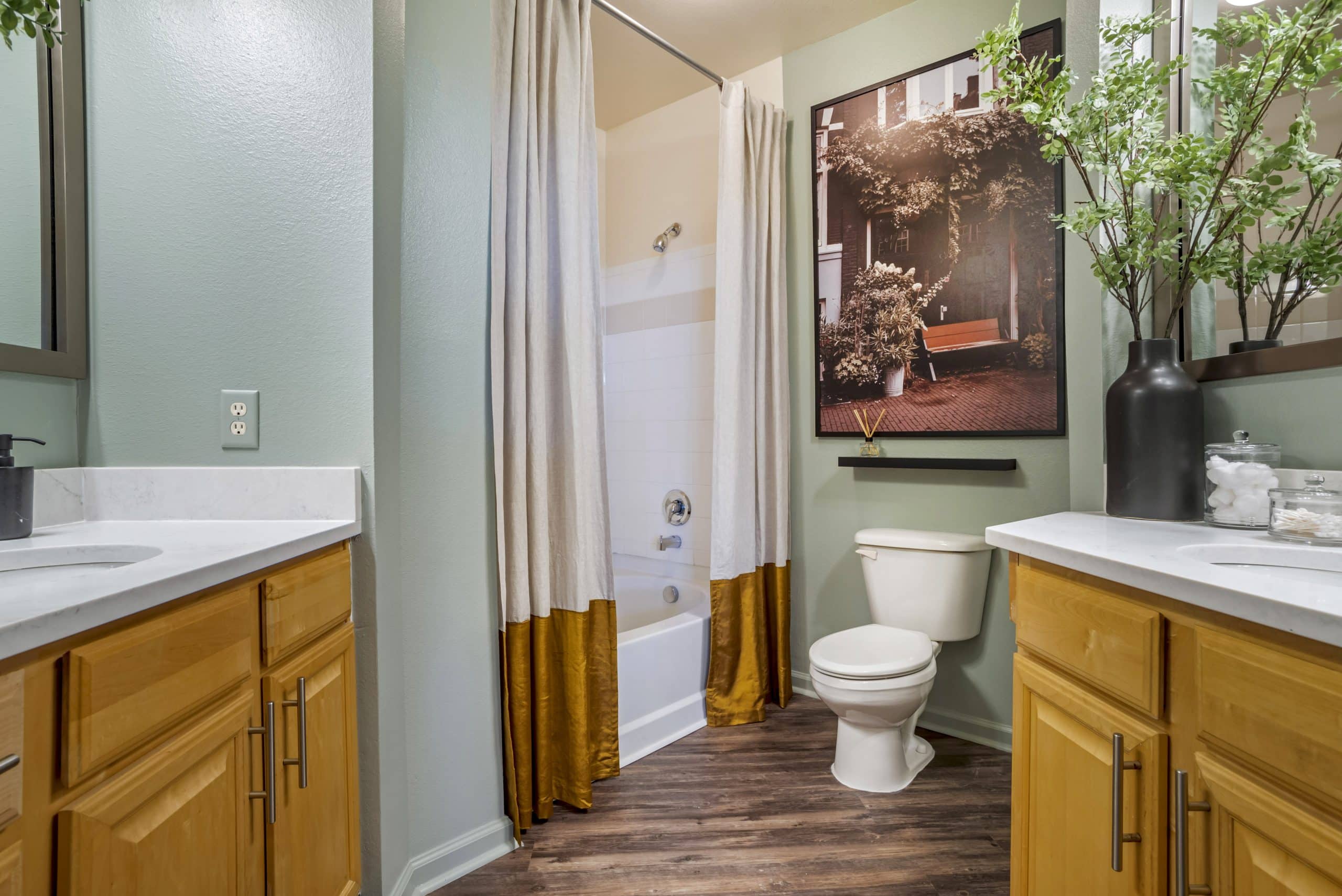 BellAshburnFarms Model Bath 1