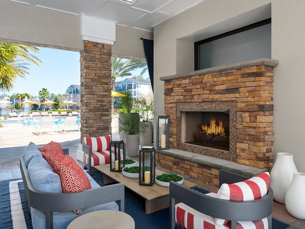 Citigate Pool Lounge Fireplace (1) 1024x768