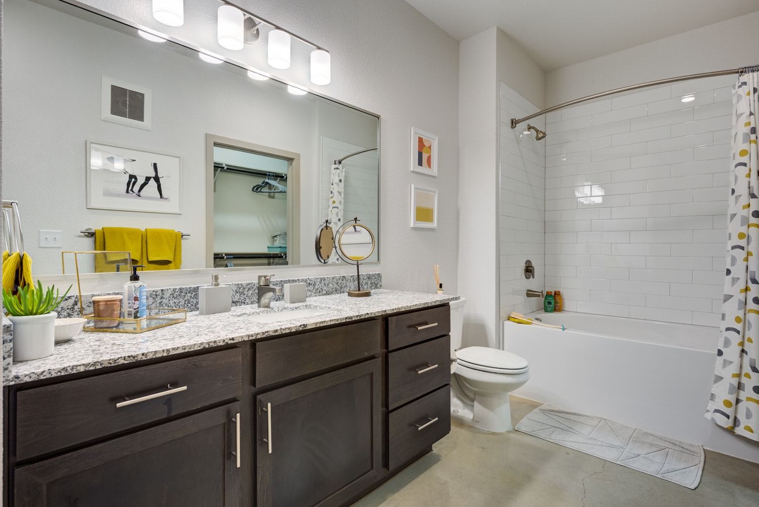 CitadelatTechRidge Furnished Unit Interior (5) HighRes April2020