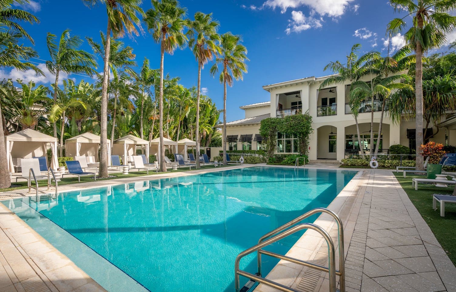 BellSunrise Pool Area (2) HighRes Nov2020