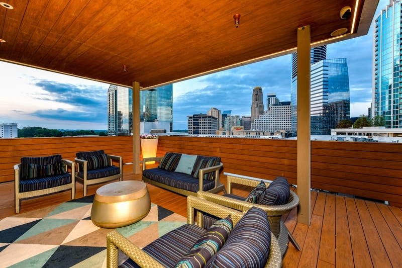 BellTerminus OutdoorLounge (1) July2023 HighRes