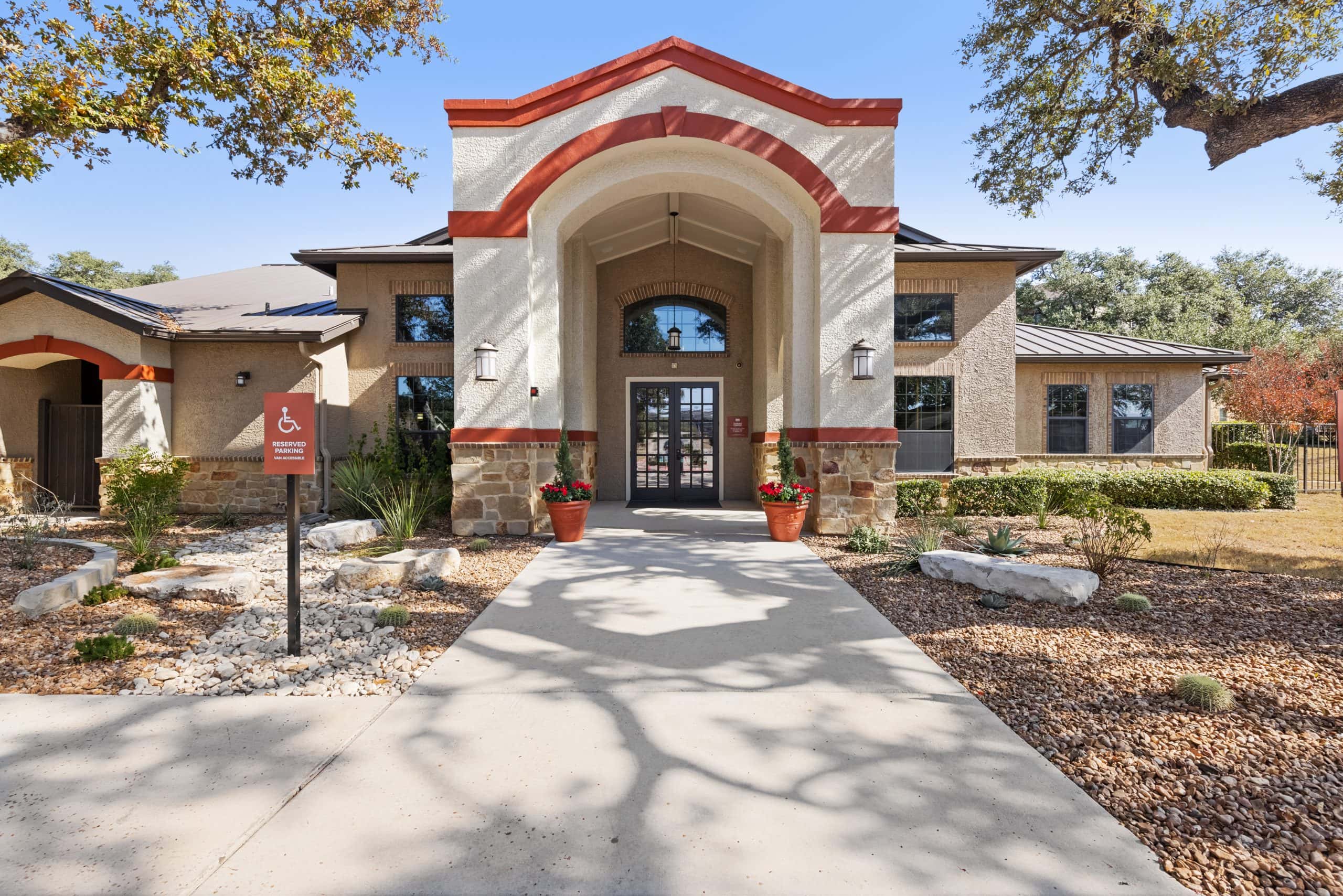 Hills at Fair Oaks Bell Partners