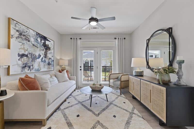 ReserveBlakeFarm Living1