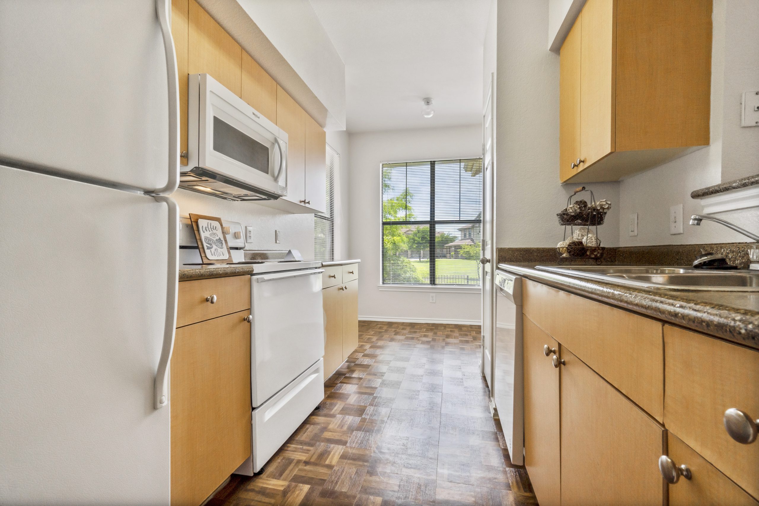 DesotoRanch Model Kitchen (2)