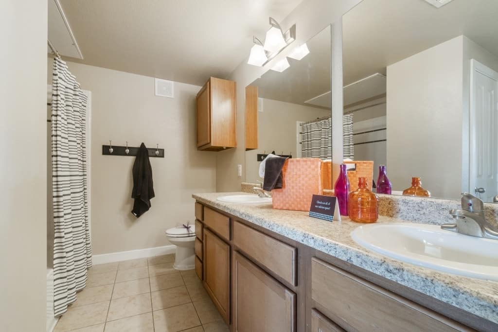 lodge-at-pecan-creek-mini-model-008