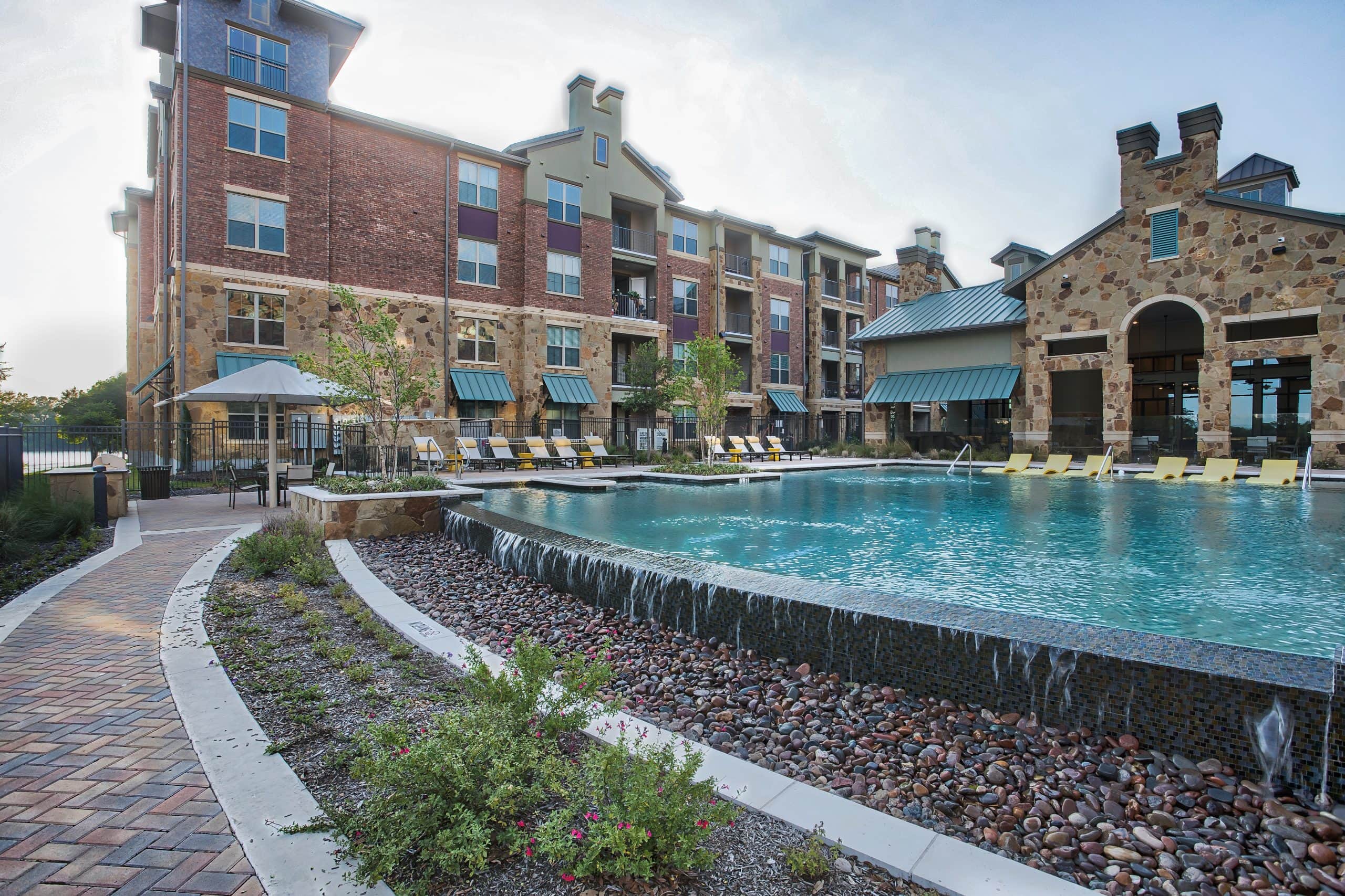 Lakeside Loft - Property Photos (20)