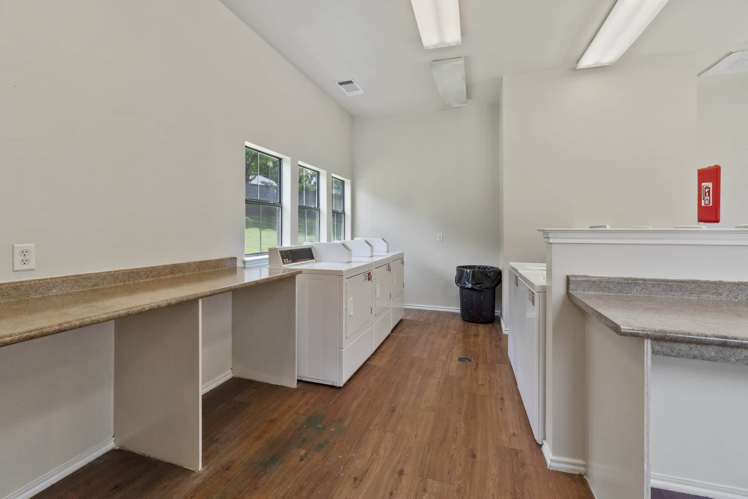 Windsong - Laundry Center