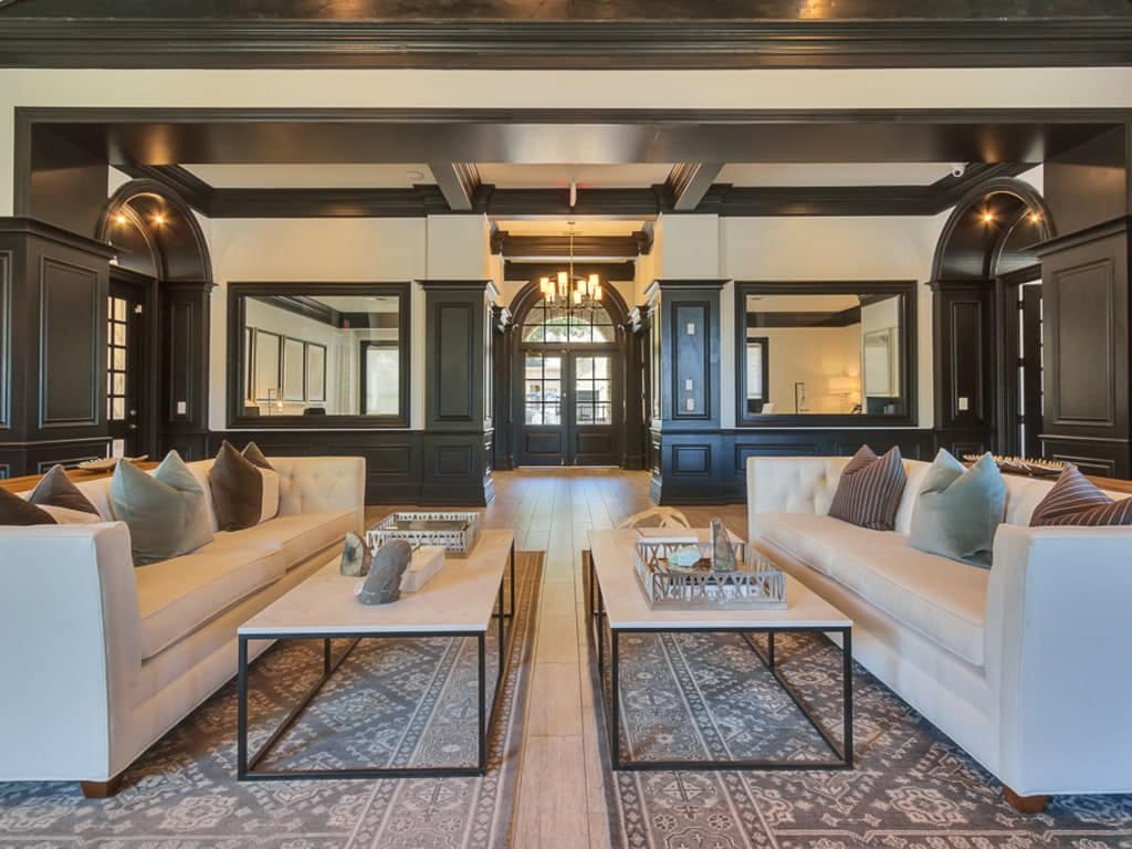 BellStarwood Leasing Office (3) September2022