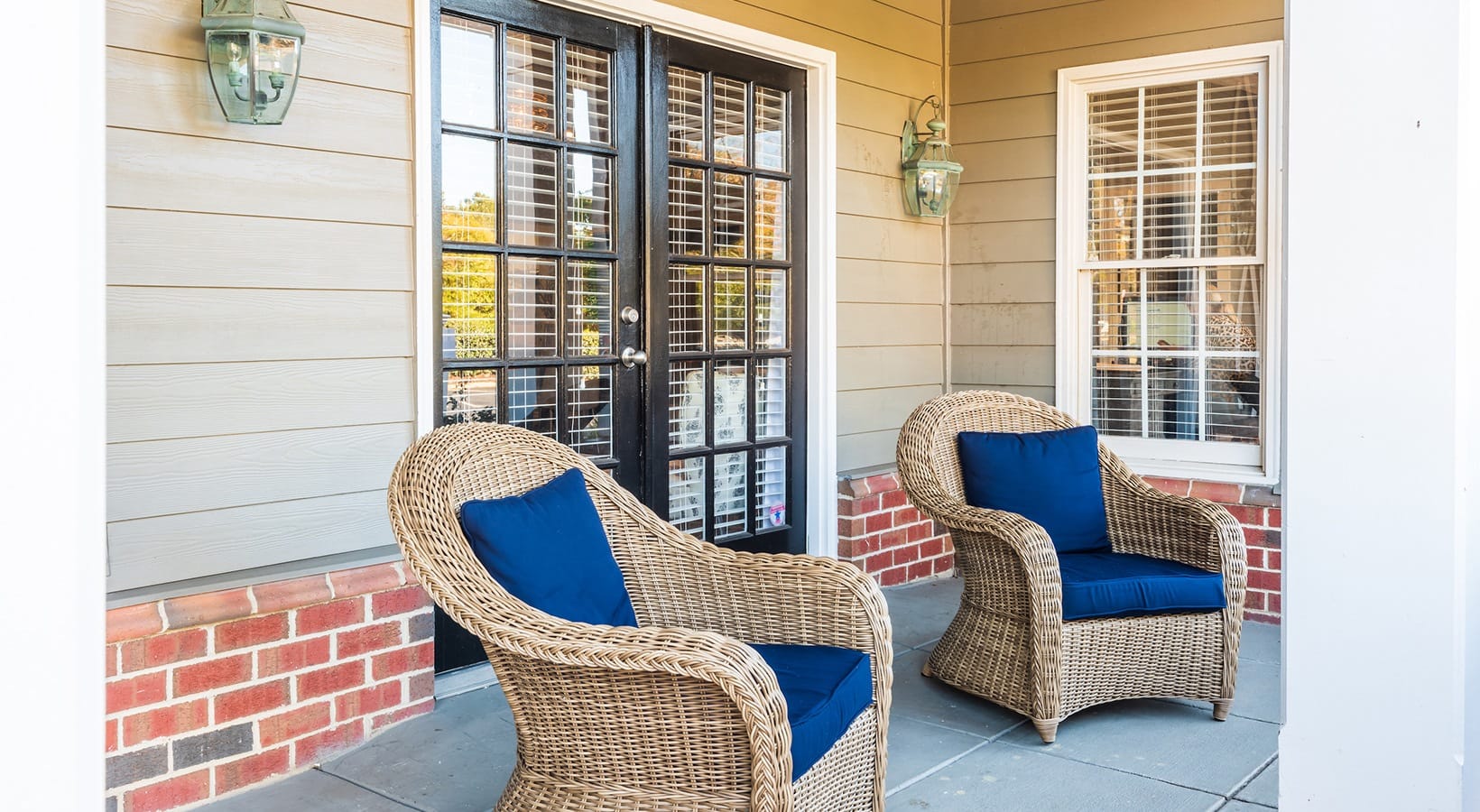 WindsorFalls Furnished Unit (7) July2022 HighRes