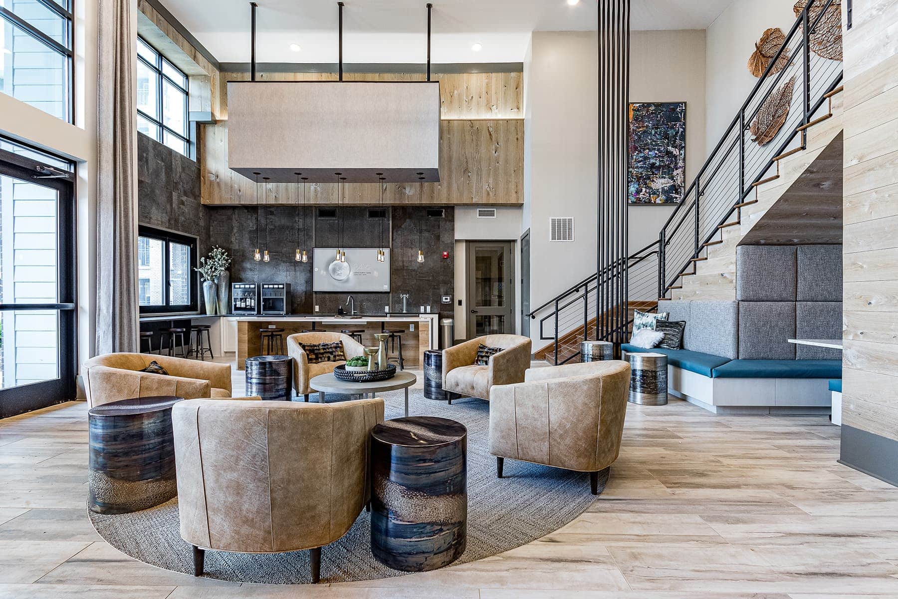 VintageJonesFranklin Clubhouse12