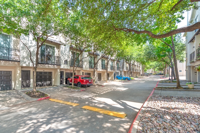 75West Garages (1) March2023 HighRes