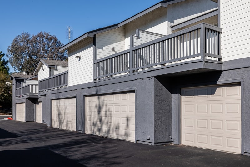 PromenadeTerrace Garages (1) March2023 HighRes