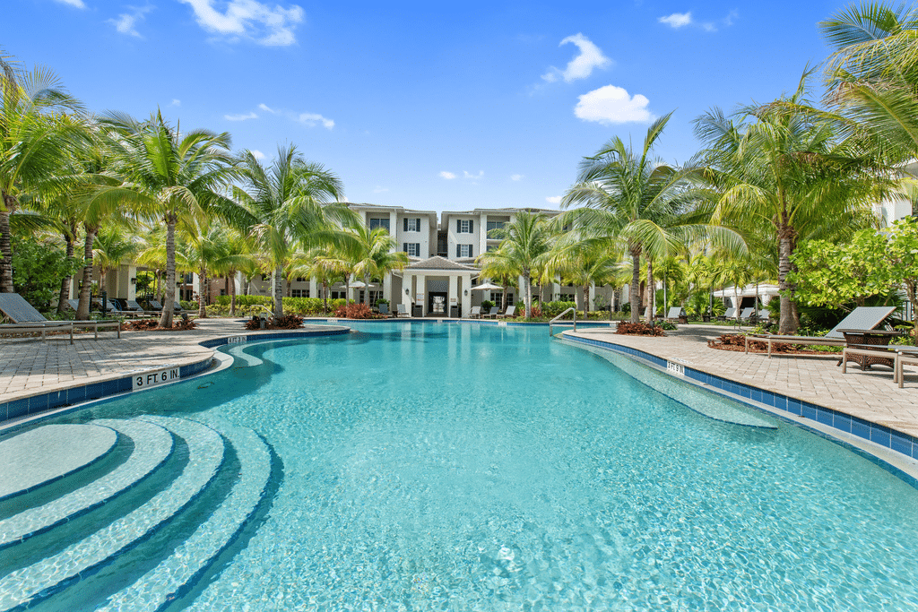 ArabelleCityCenter Pool(4) January2025 HighRes