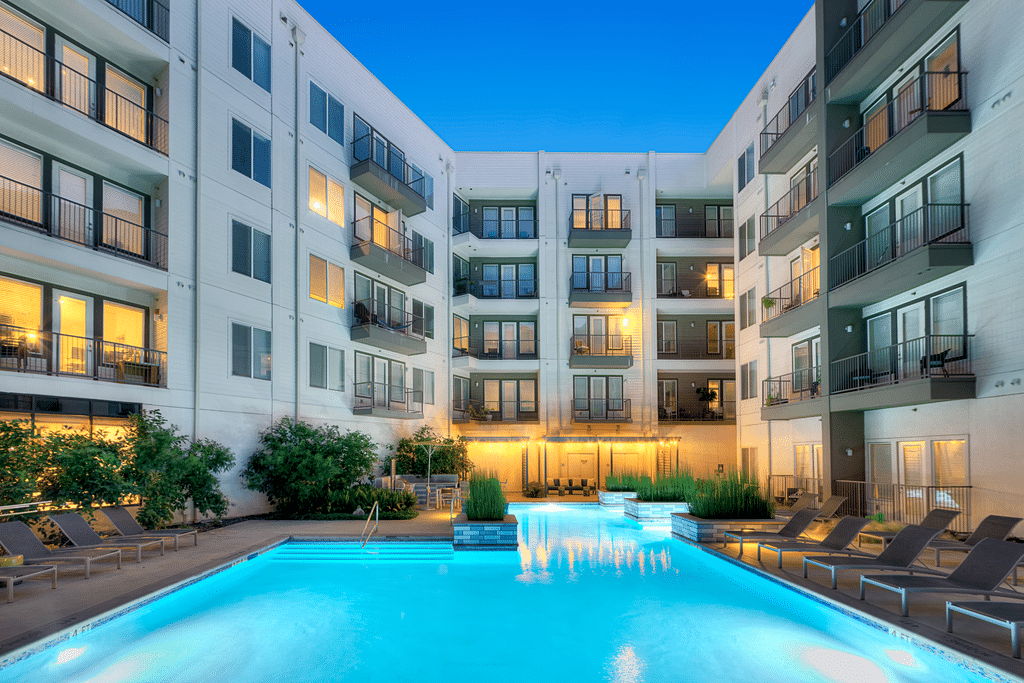 Axis110 PoolDusk(5) January2025 HighRes