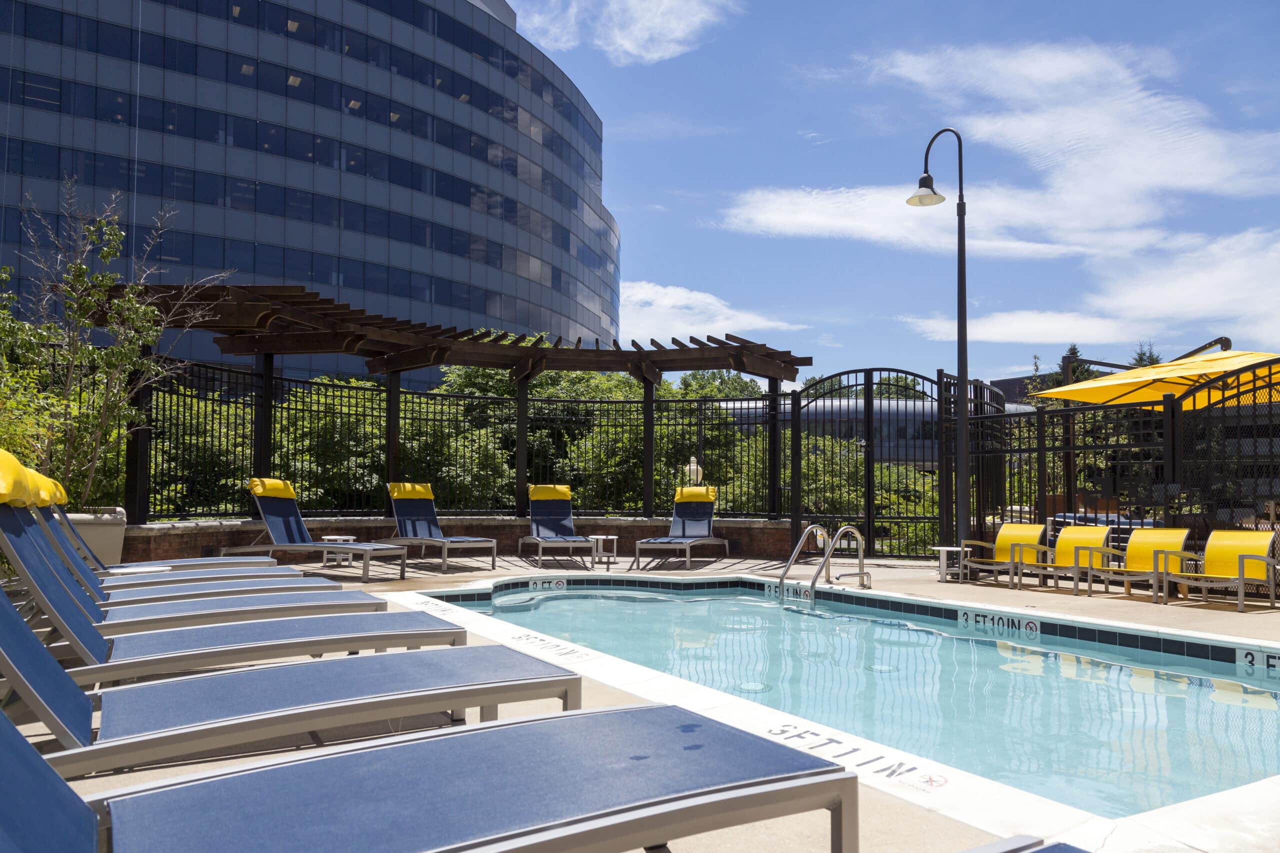 BellViennaMetro Pool June2016 HIghRes (1)