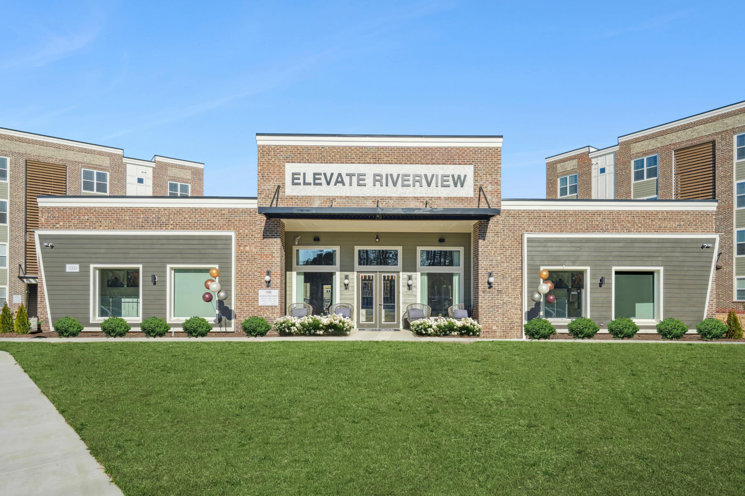 ElevateRiverview ExteriorBuilding(1) April2025 HighRes