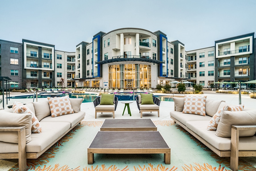 MapleDistrictLofts PoolSeating(1) January2025 LowRes