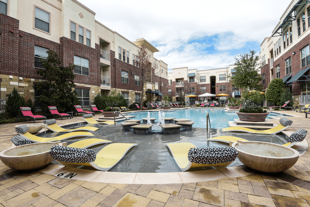 TheBLVD RelaxingPoolChairs(1) December2024 HighRes